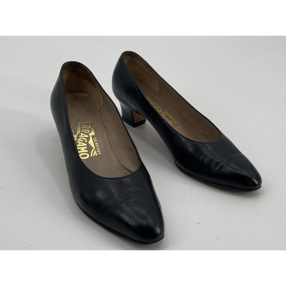 SALVATORE FERRAGAMO Black Leather Chunky Heels Pumps Sz 5.5 B - Picture 1 of 11